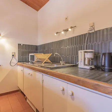 La Chenaie By Interhome * Oraison